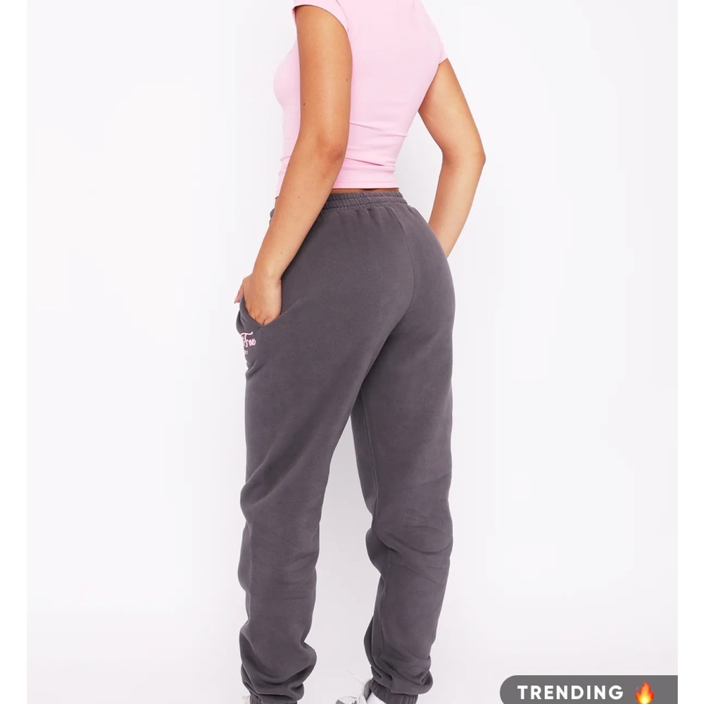 WHITE FOX season 7 sweat pants